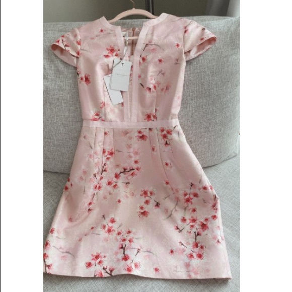 ***ISO TED BAKER Juules Soft Blossom Dress*** - Picture 3 of 3